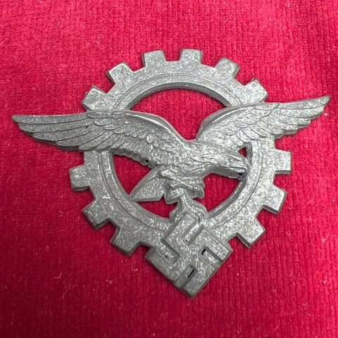 Nazi Germany, Luftwaffe Mechanics Badge, no pins but scarce