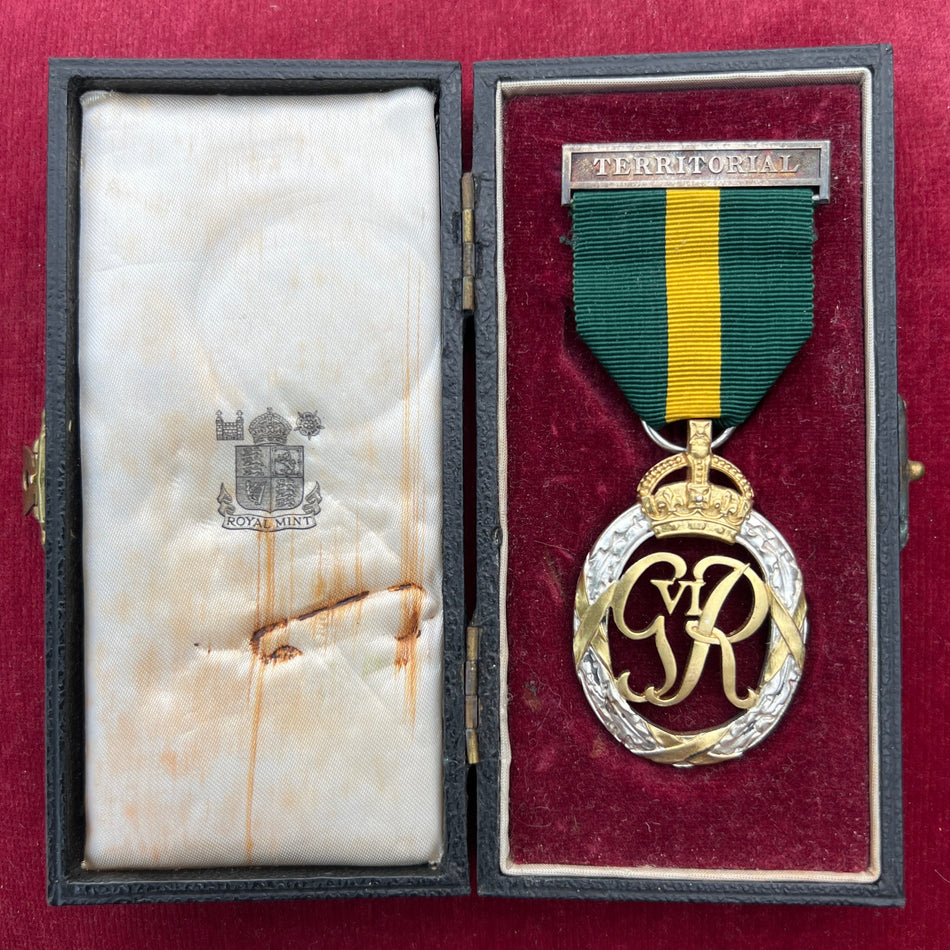 Territorial Decoration, George V1, second type, dated 1950, in original case