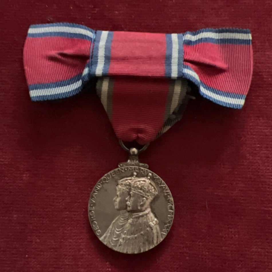 King George V Silver Jubilee Medal on ladies bow