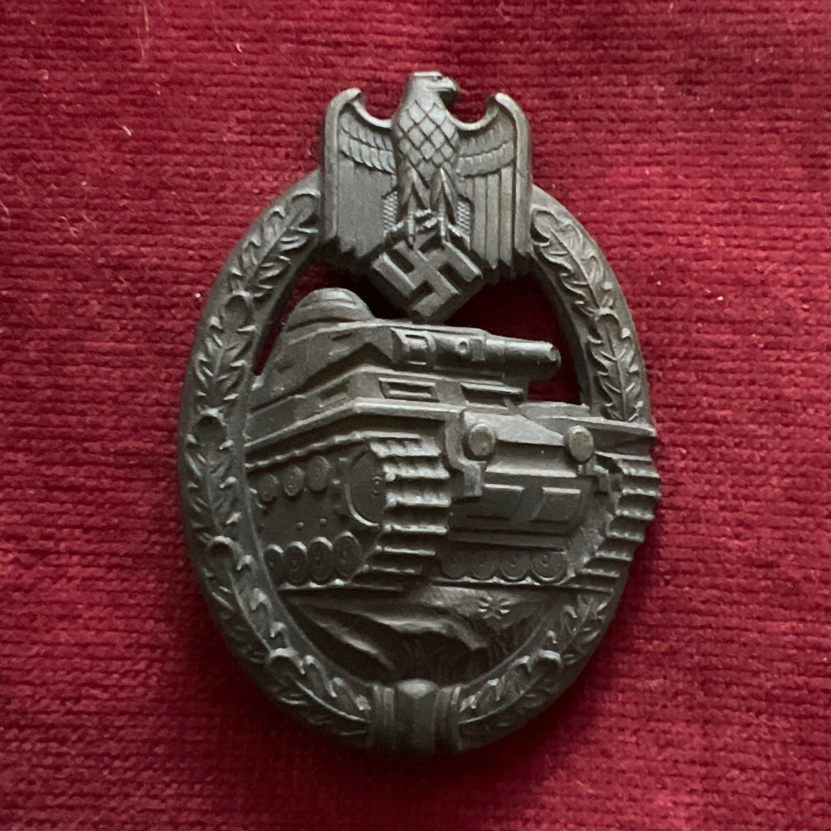 Nazi Germany, Tank Battle Badge, bronze type, unmarked, a good example ...
