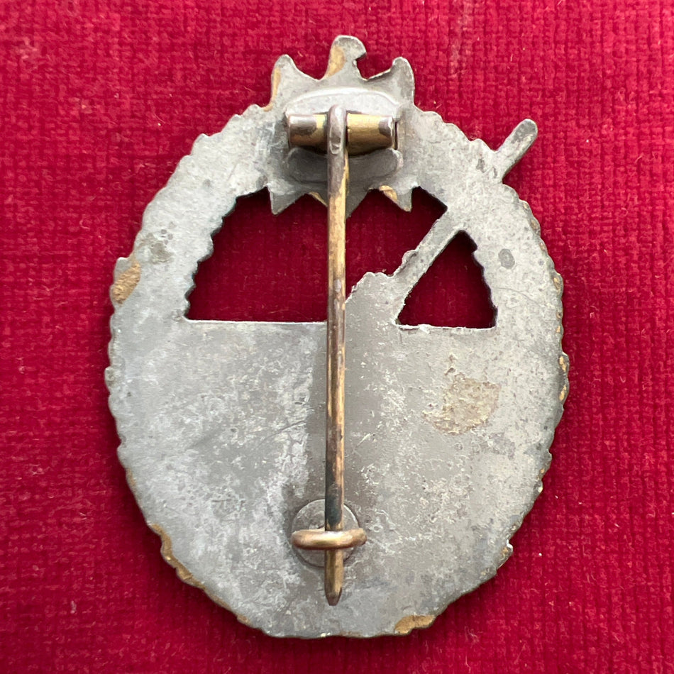 Nazi Germany, Coastal Artillery War Badge, late war, unmarked, some gilt to wreath