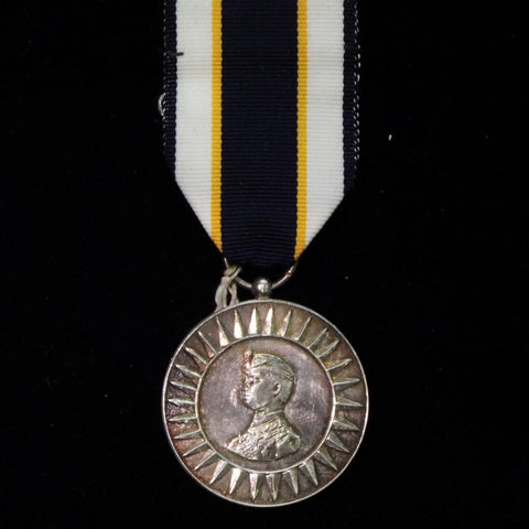 Brunei Police Long Service Medal - BuyMilitaryMedals.com - 1
