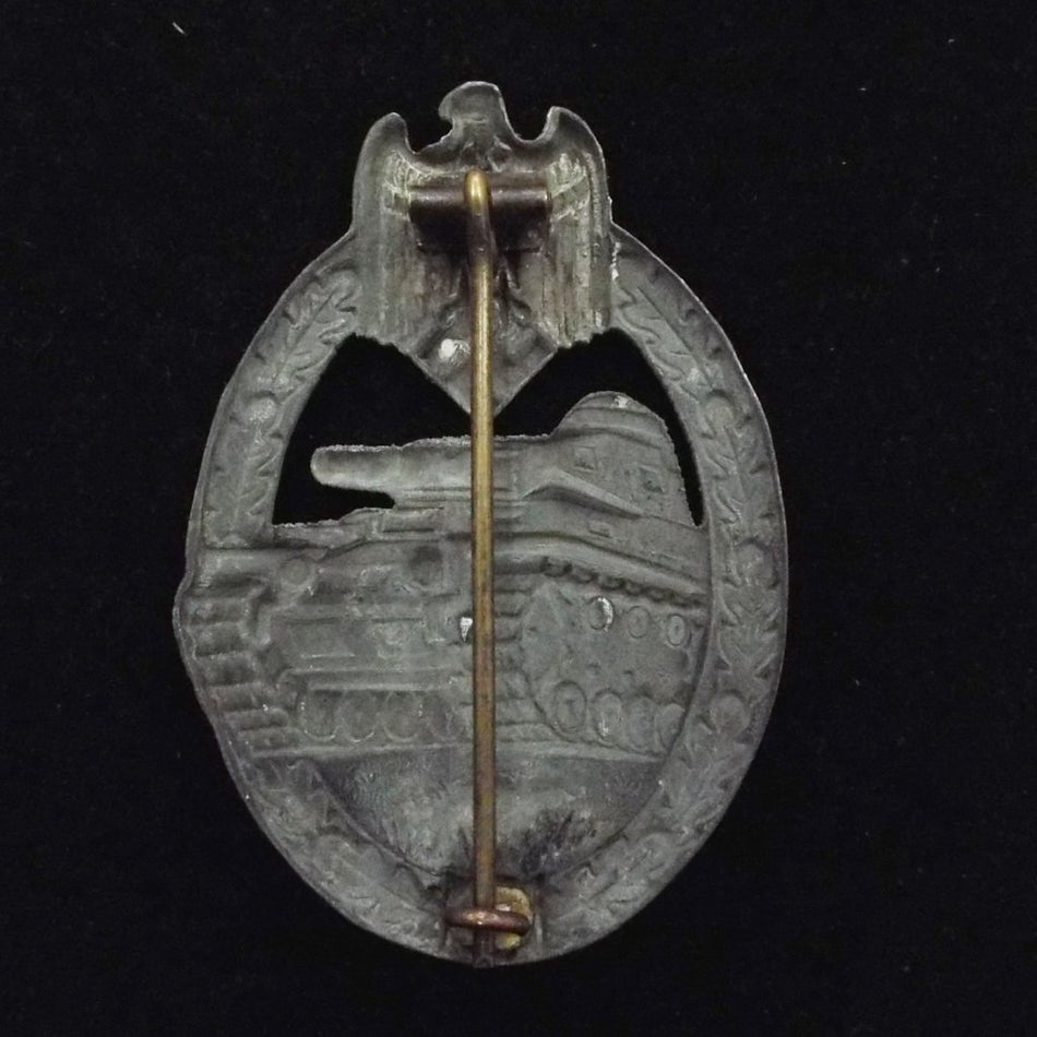 Nazi Germany Tank Battle Badge, hollow back type