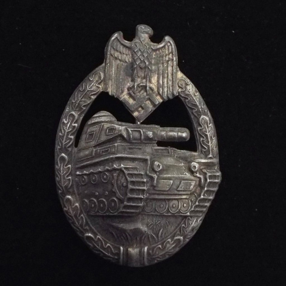 Nazi Germany Tank Battle Badge, hollow back type