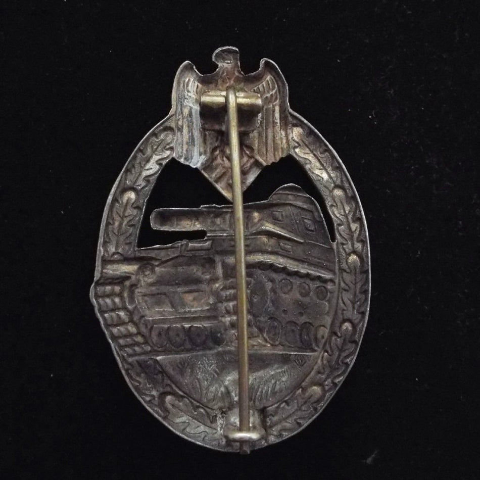 Nazi Germany Tank Battle Badge, hollow back type