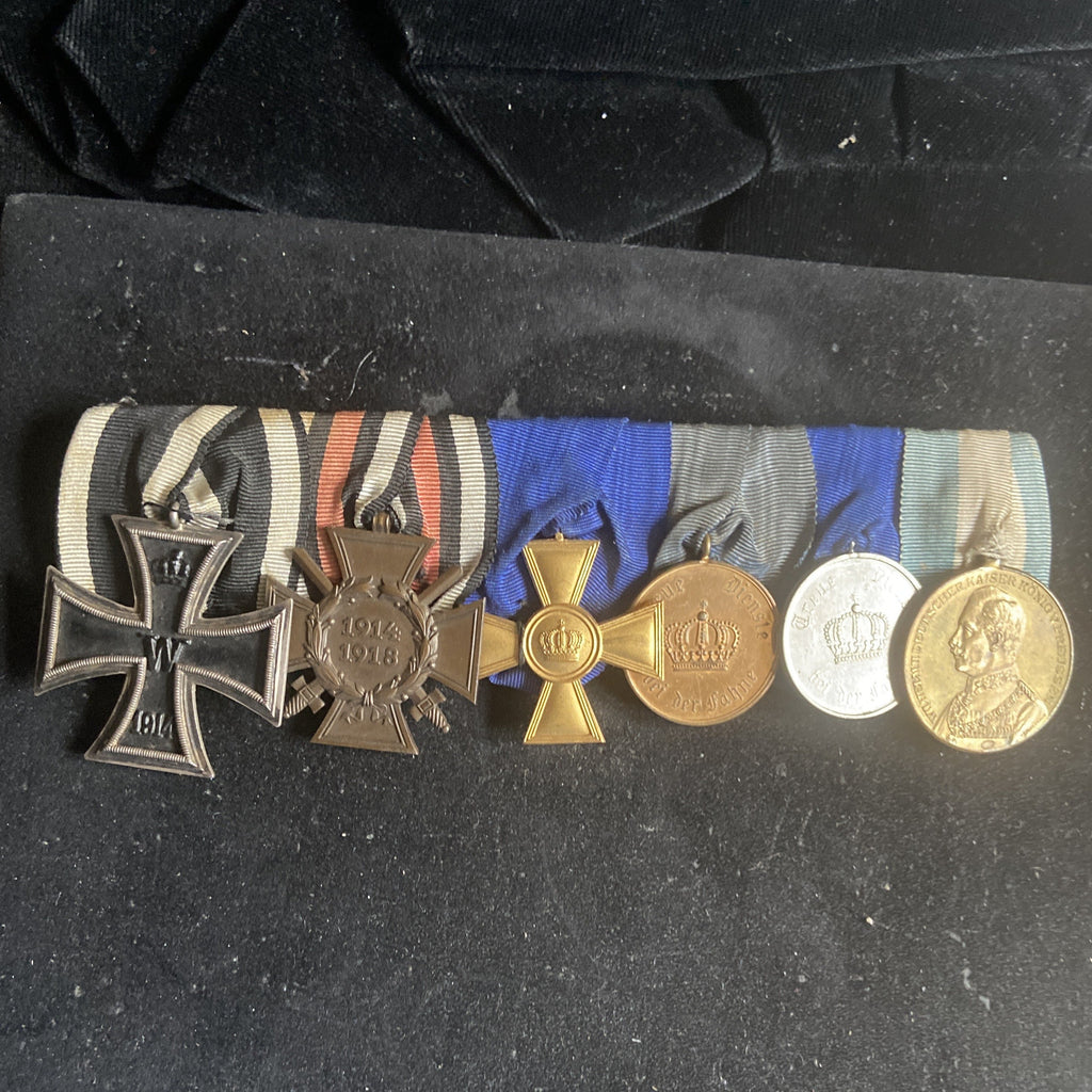 Imperial Germany, group of 6: Iron Cros (WW1), Cross of Honour 1914-18, 25 Year Long Service Cross, 2x Prussia Long Service Medals & Kaiser Commemorative Medal 1813-1913