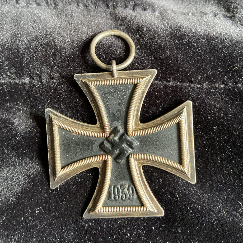 Nazi Germany, Iron Cross 1939-45, maker marked no.120