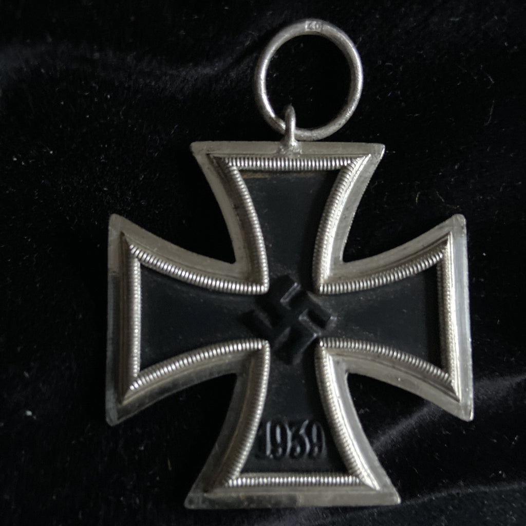 Nazi Germany, Iron Cross, maker marked no.40