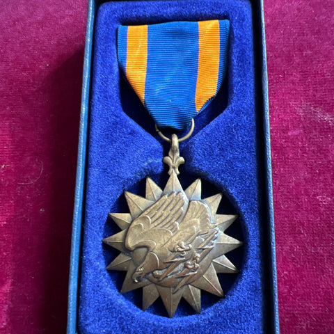 USA, Air Medal, early type, Korea, in original case
