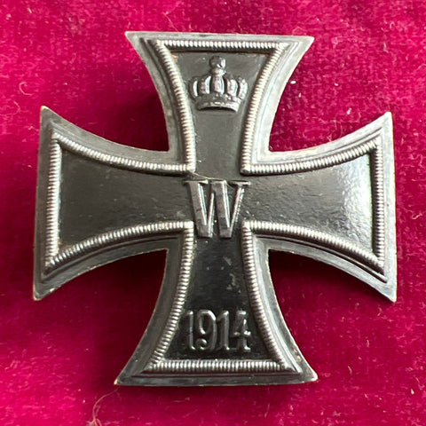 Germany, Iron Cross 1914-18, convex type, maker marked on back of cross, a good example
