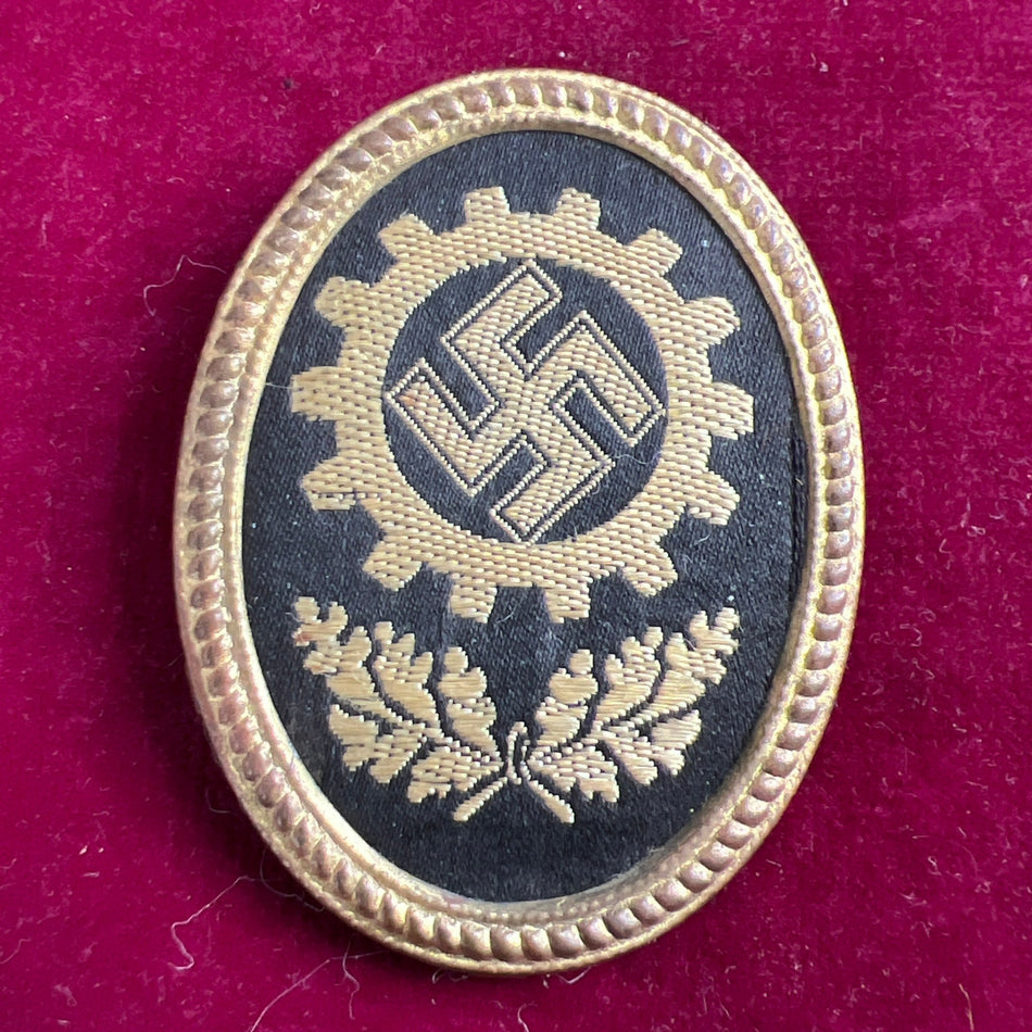 Nazi Germany, R.A.D. cap badge