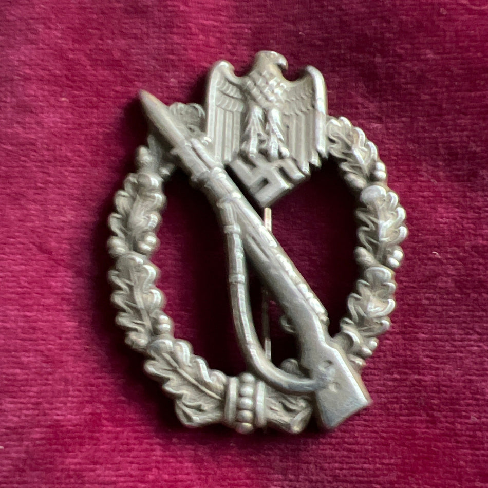 Nazi Germany, Infantry Assault Badge, maker marked G.W.L.