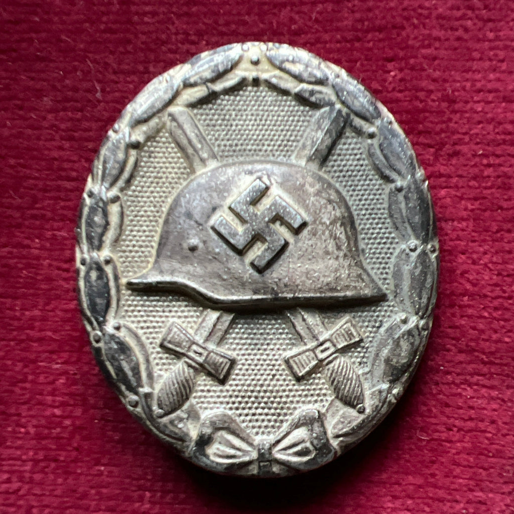 Nazi Germany, Silver Wound Badge, maker marked number 100