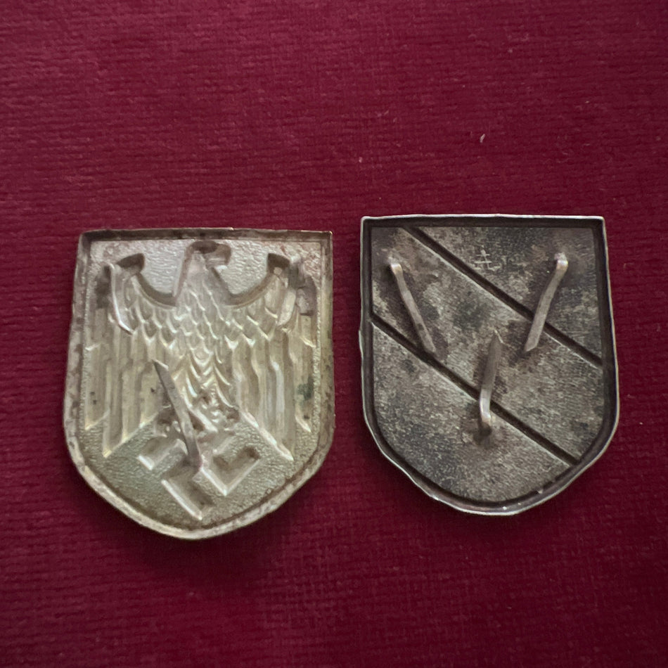 Nazi Germany, pair of pith helmet badges, some wear