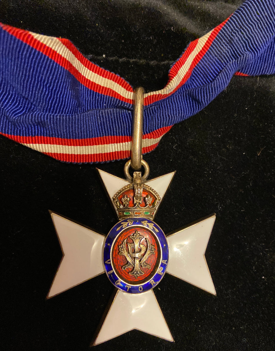 Royal Victorian Order, commander class, number on reverse K.788, small chip to letter