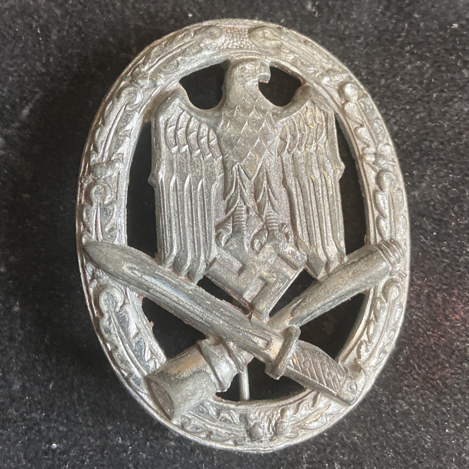 Nazi Germany, General Assault Badge, late war type, a nice example