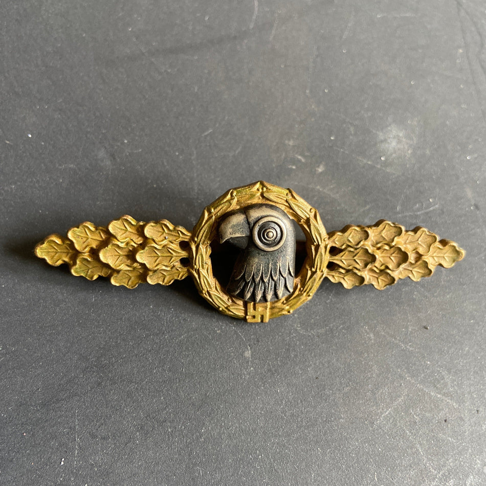 Nazi Germany, Luftwaffe Reconnaissance Clasp, bronze, early type, unmarked, a nice example