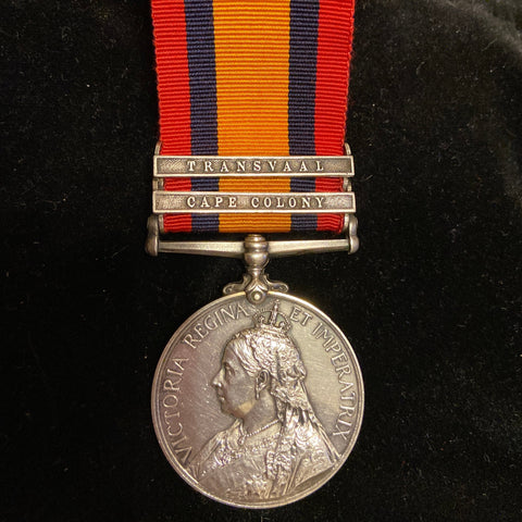 Queen's South Africa Medal, 2 bars, to 450 Pte. W. J. Robinson, Bechuanaland Rifles