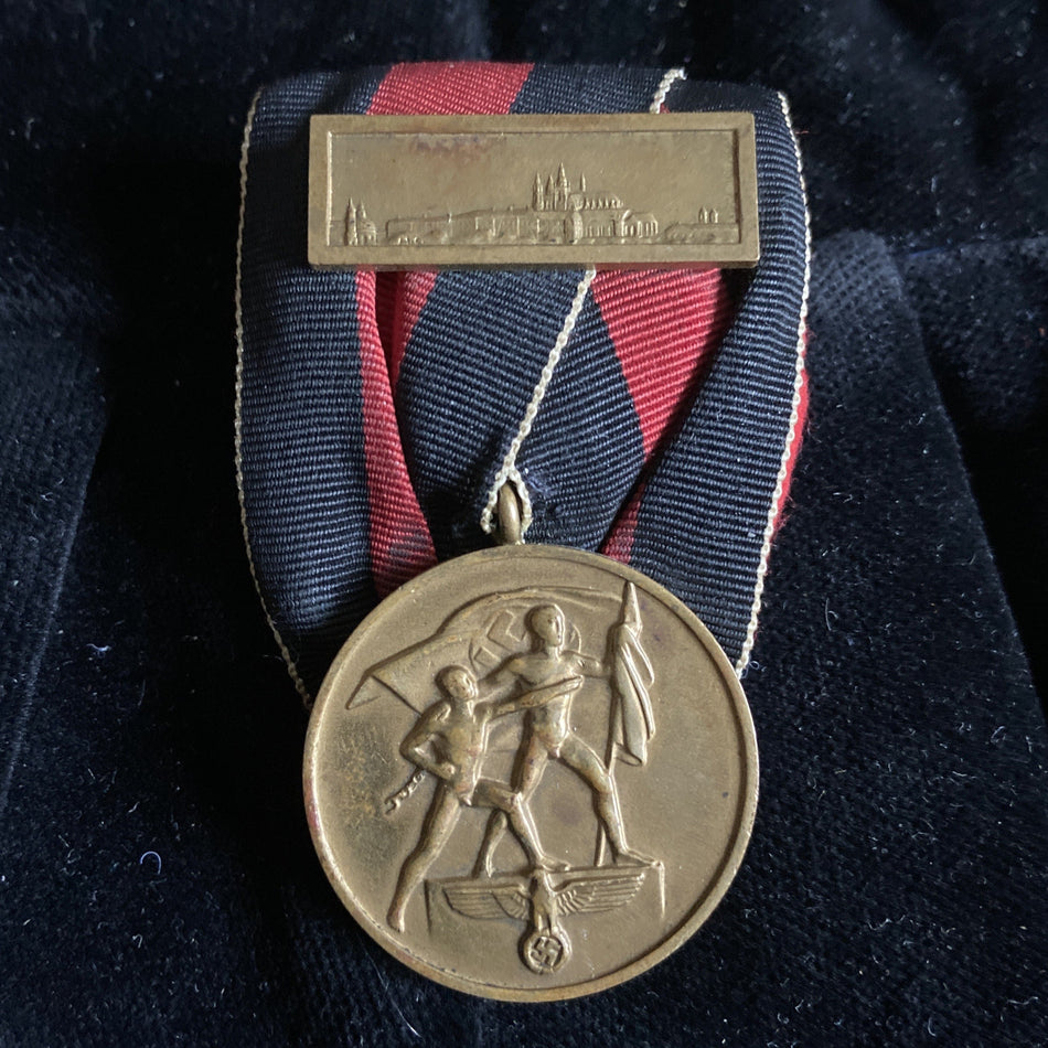 Nazi Germany, Entry into Czechoslovakia 1938, with Prague bar