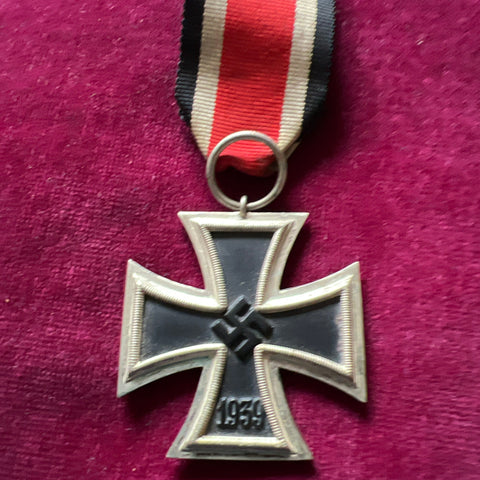 Nazi Germany, Iron Cross, 1939-45, maker marked 23