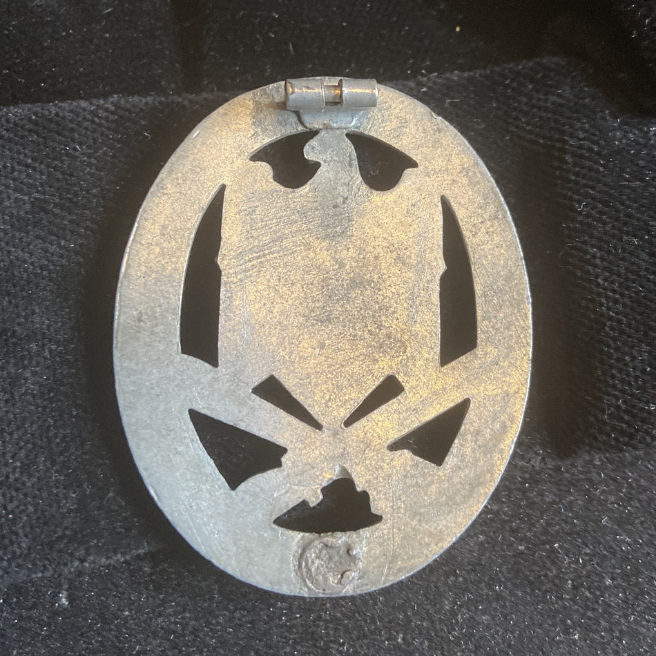 Nazi Germany, General Assult Badge, pin & hook missing