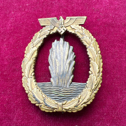 Nazi Germany, Mine Sweepers War Badge, marked A, early type, a nice example