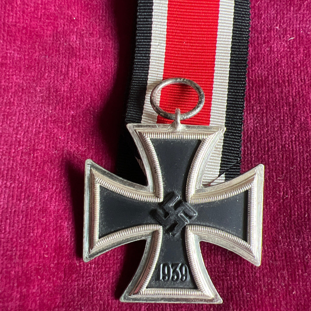 Nazi Germany, Iron Cross, maker marked no.40