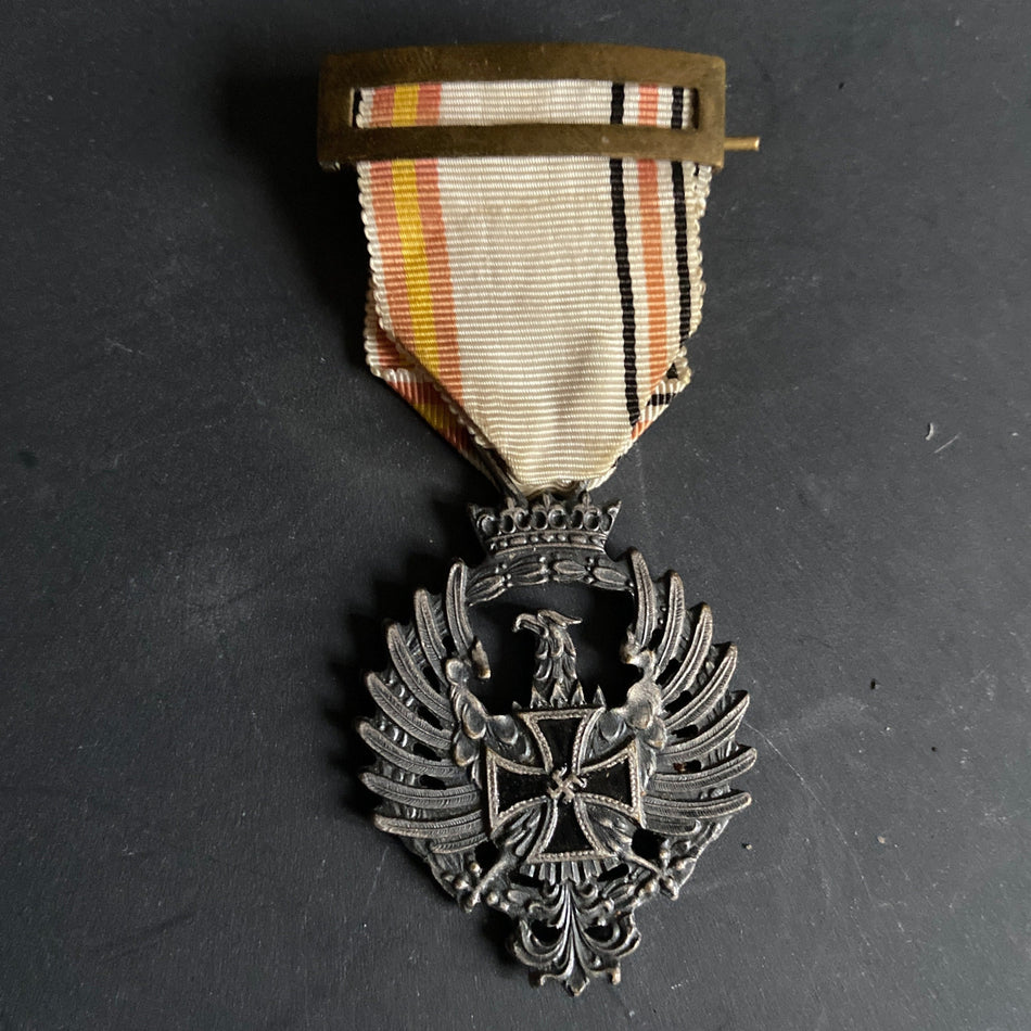 Spain, Medalla de la Campaña de Rusia, 1941-42, awarded to Spanish volunteers who served at the Russian front during WWII, as members of the Blue Division