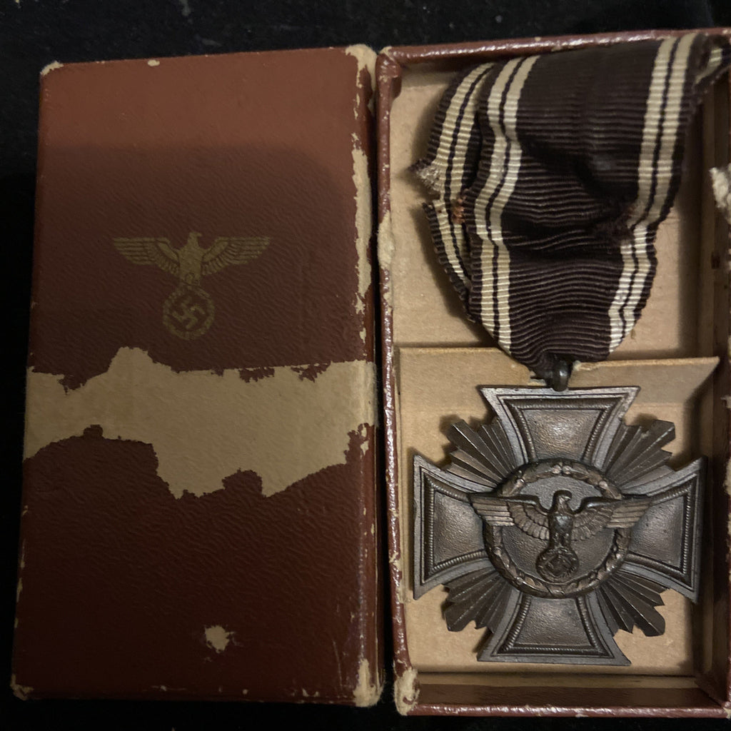 Nazi Party Long Service Award (Die Dienstauszeichnung der NSDAP) in bronze, with original box, slightly torn
