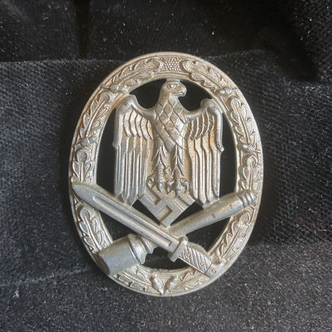 Nazi Germany, General Assult Badge, pin & hook missing