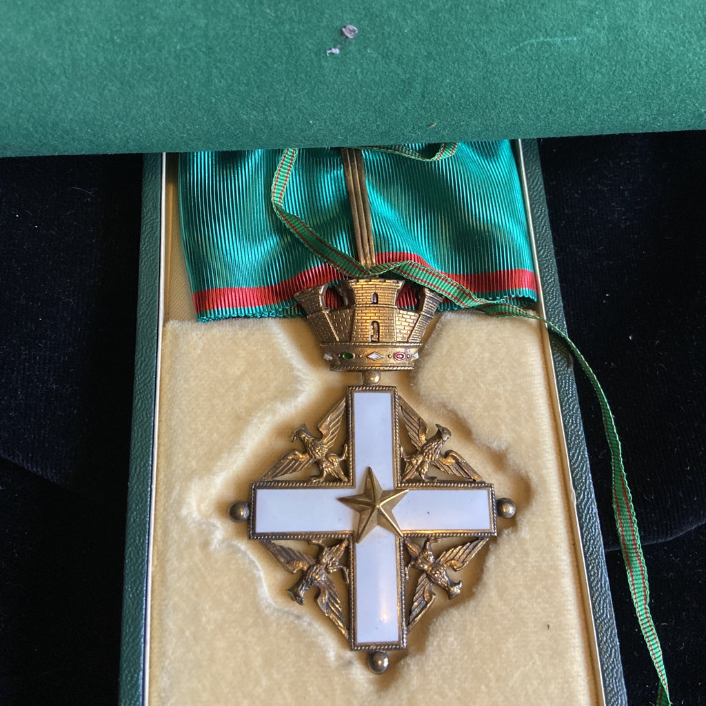 Italy, Order of the Republic, commander cross, with award document to Colonel Emilio Gimenes Arribas, 27 January 1965, an interesting lot