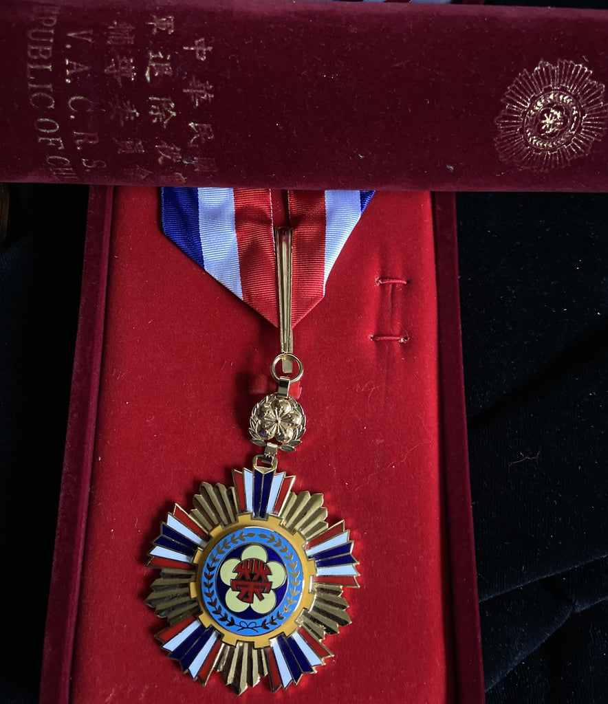China, Medal of Honour to General Horst Scheibert, for outstanding cooperation in upholding international justice, safeguarding freedom and peace, and promoting veteran's welfare, 28 October 1994, with award document