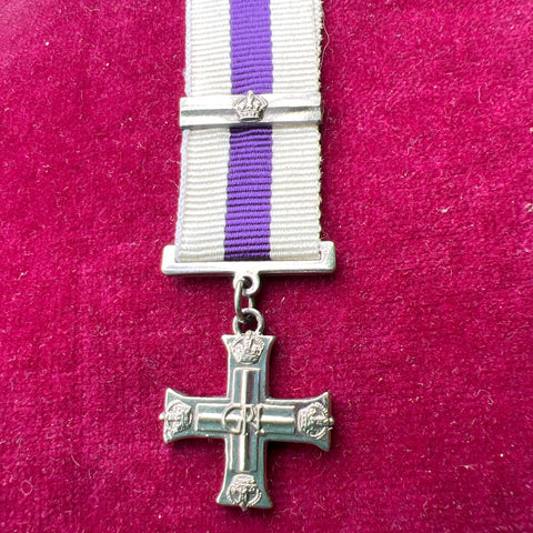 Miniature Military Cross with bar, WW2