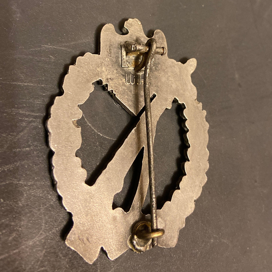 Nazi Germany, Infantry Assault Badge, maker marked W. H., early type, a good example