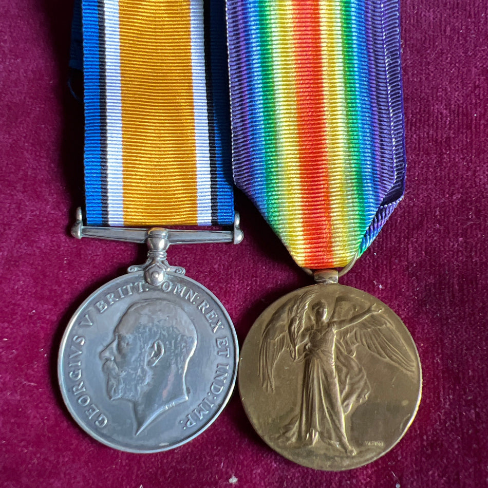 WW1 pair to 41350 Pte. W. Graham, 2 Bedfordshire Regiment, died 20th April 1918, France National Cemetary Flavigny-le-Petit