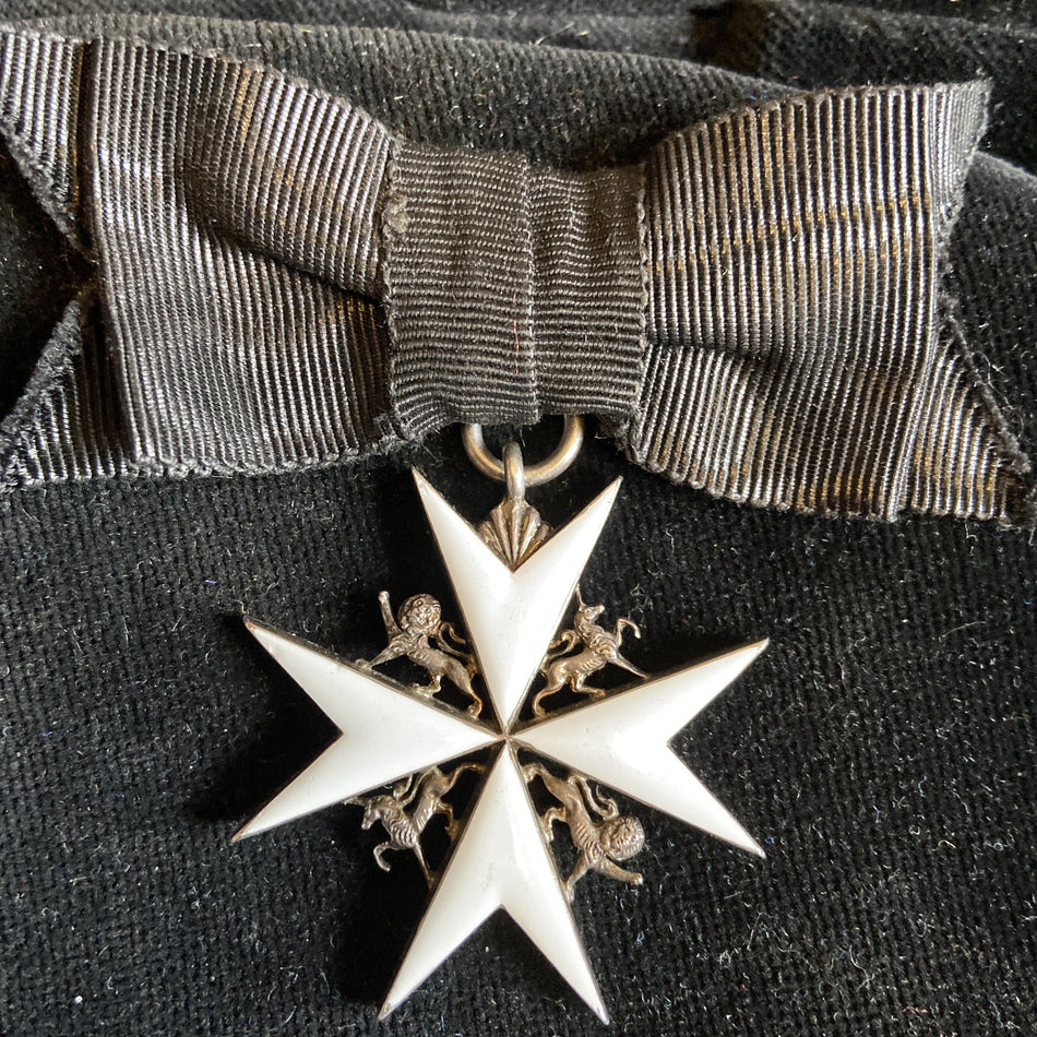 Order of Saint John, Serving Officer, on ladies bow (loose)