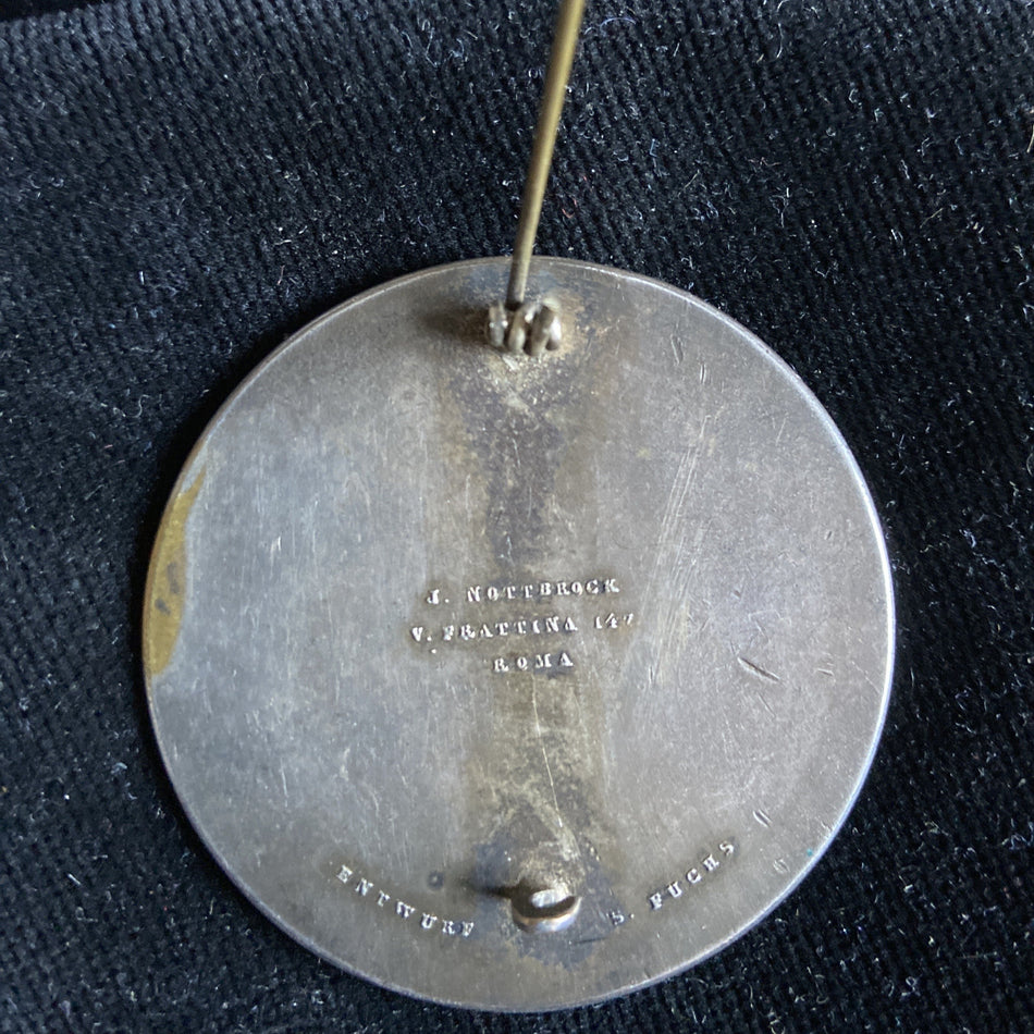 Italy, badge given to officials worn on Hitler's state visit to Rome, 1938, scarce