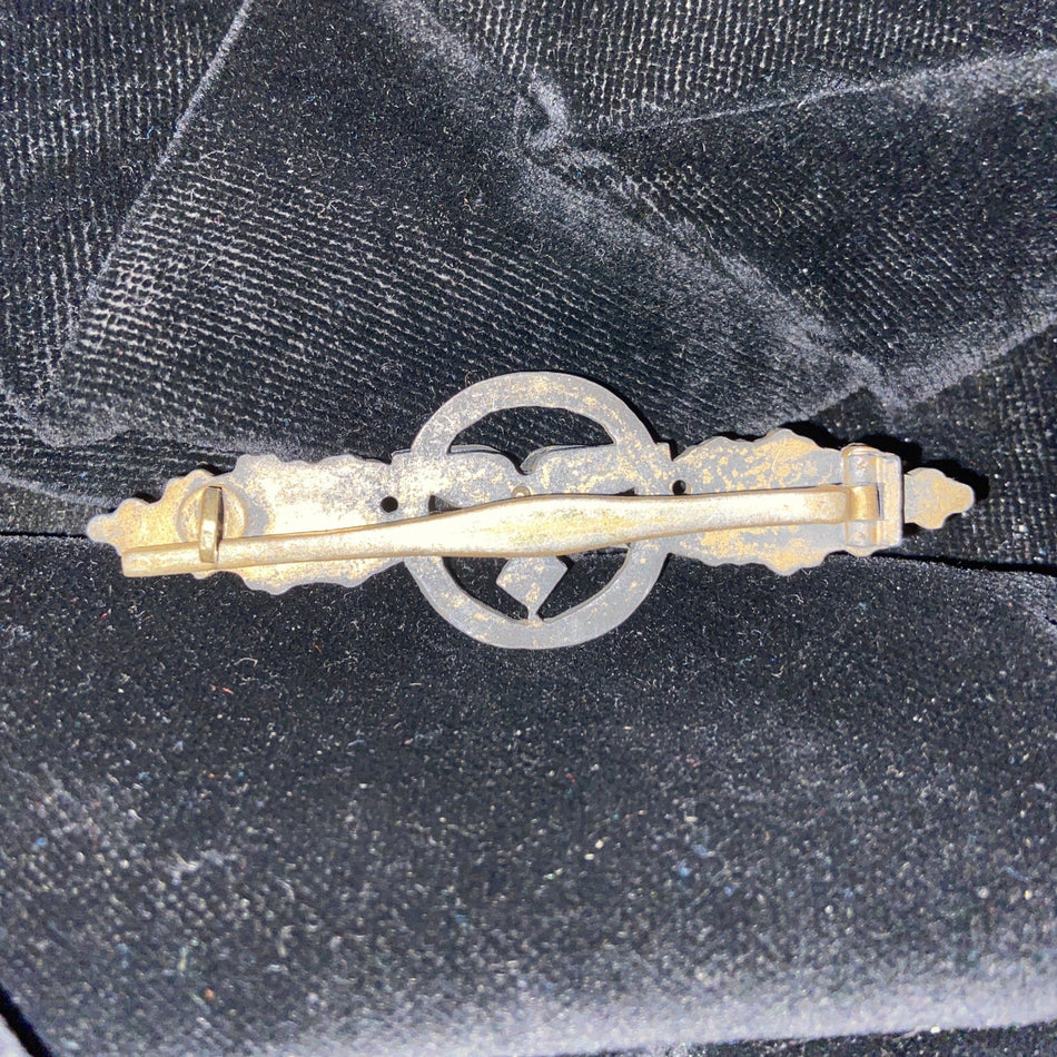 Nazi Germany, Luftwaffe Transport Clasp, gilt metal, late war, unmarked