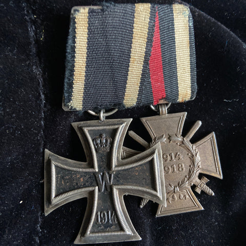 Germany, WW1 pair, Iron Cross & Cross of Honour (maker marked)