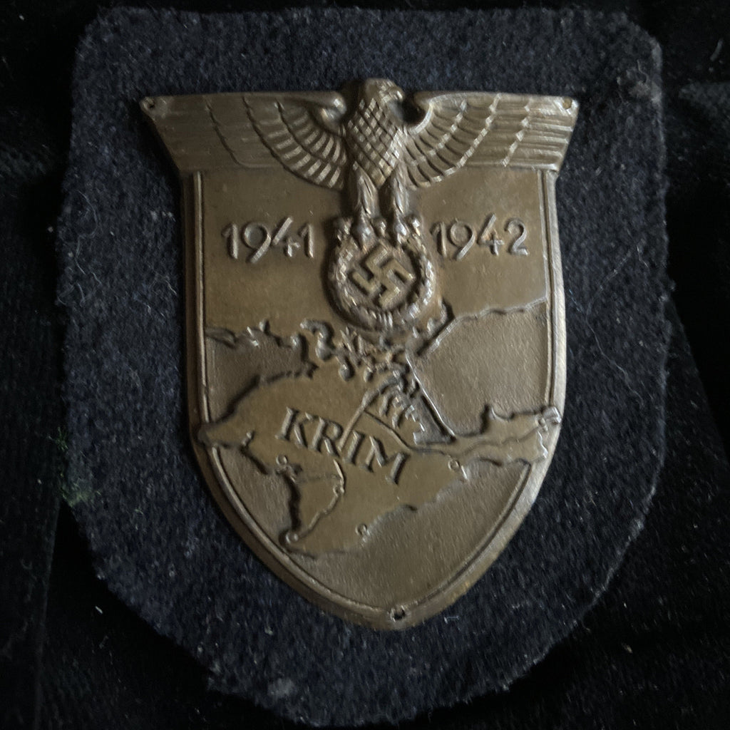 Krimschild (Crimea Shield) 1941- 1942, with dark backing (navy) scarce