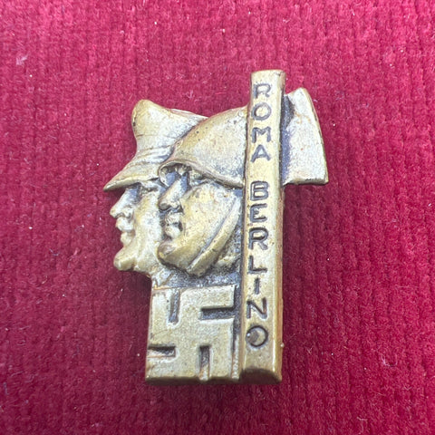 Italy, badge commemorating Hitler's visit to Rome