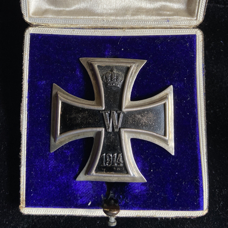 Germany, WW1 Iron Cross, 1st class, convex type, hallmarked 900, in case of issue, a nice example