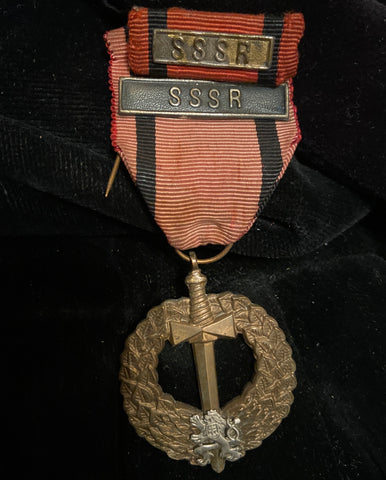 Czechoslovakia, WW2 War Medal with bar for service in Russia & bar for tunic