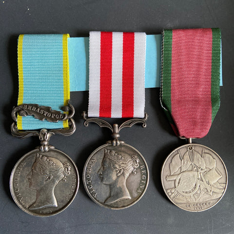 Group of 3 to Private James Gray, 82 Regiment, Prince of Wales Volunteers, South Lancashire Regiment, with full service history